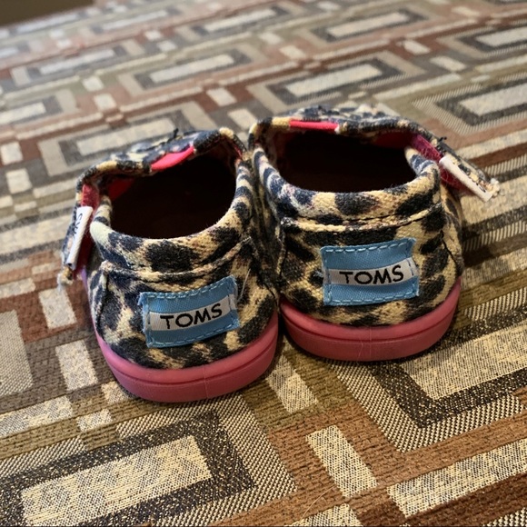 Baby Girl Toms! - Picture 3 of 5